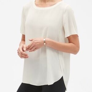 Banana Republic Hi Low Hem Top Size Small White Short Sleeve Lightweight NWT NEW